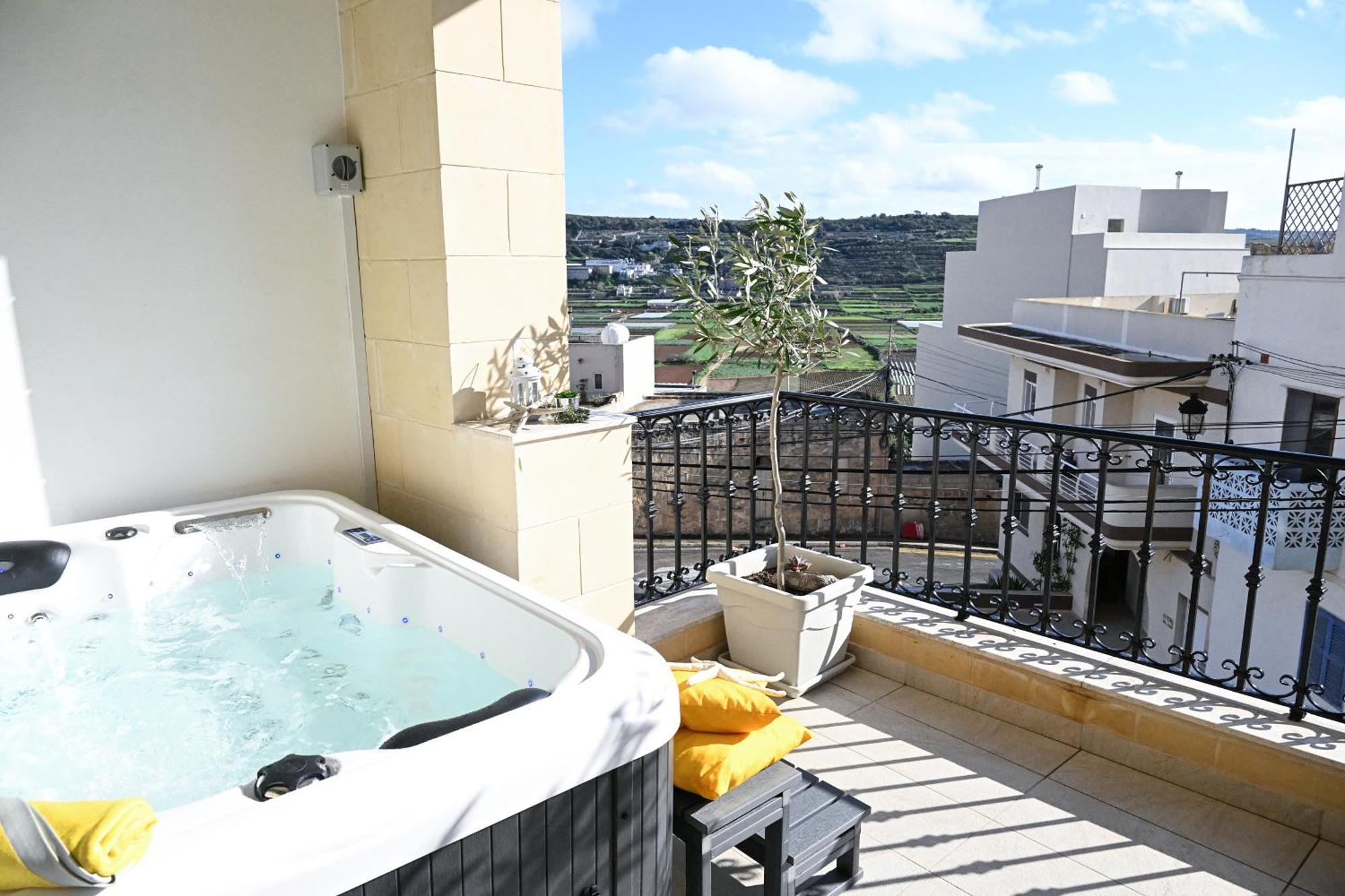 Apartamento Fl 1 Ta'lonza Luxury With Hot Tub By Homely *